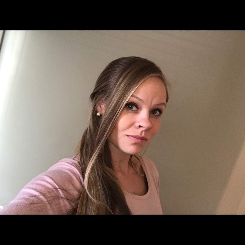 Meet your Posher, Cassie